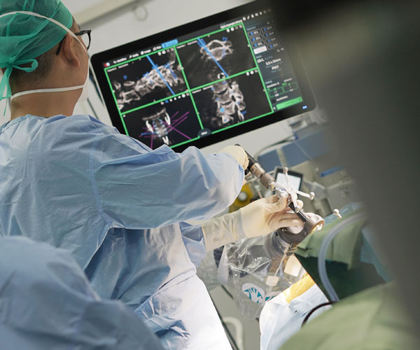 Teknologi Robotic Spine Surgery RS Premier Bintaro